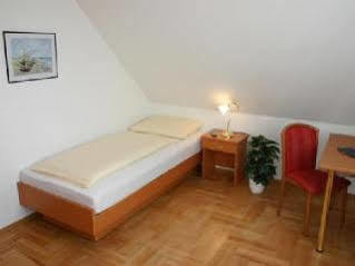 Garni Rödelheimer Hof 2* Frankfurt am Main